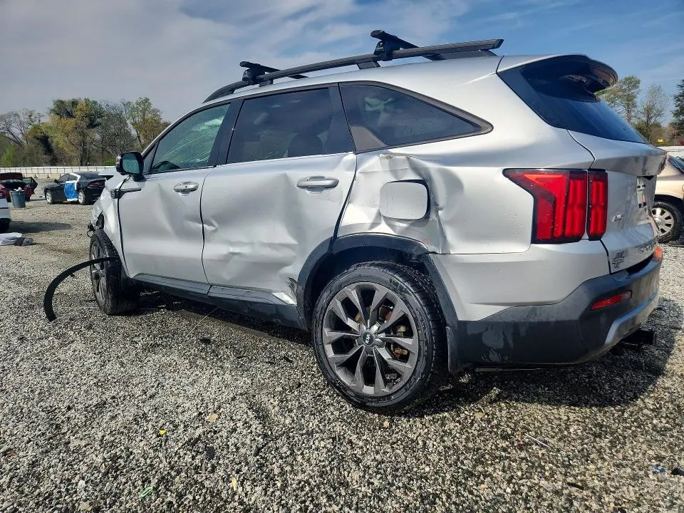 2021 KIA SORENTO   