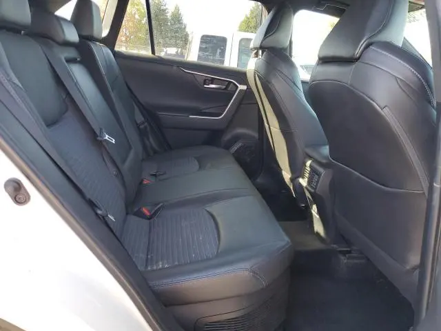 2021 TOYOTA RAV4 XSE  