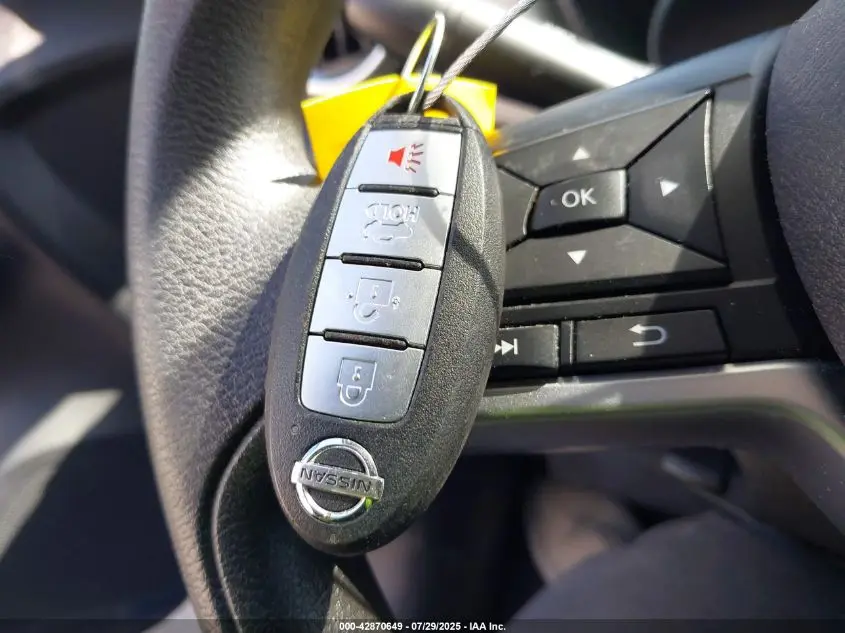 2021 NISSAN VERSA SV XTRONIC CVT