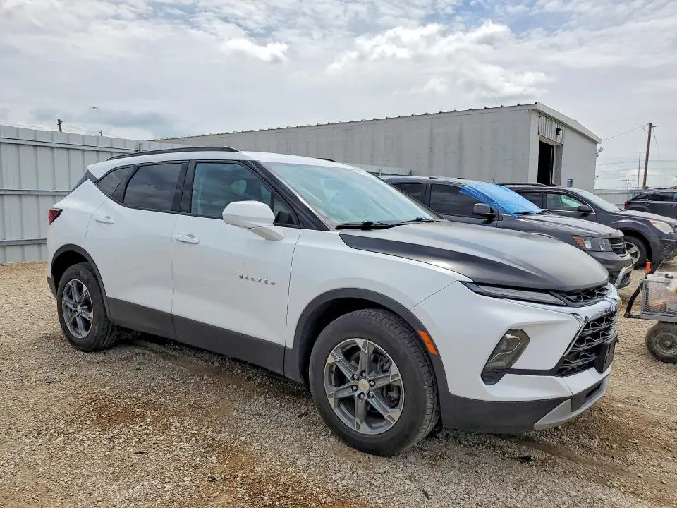 2023 CHEVROLET BLAZER 2LT  