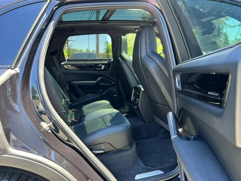 2019 PORSCHE CAYENNE SE HYBRID  