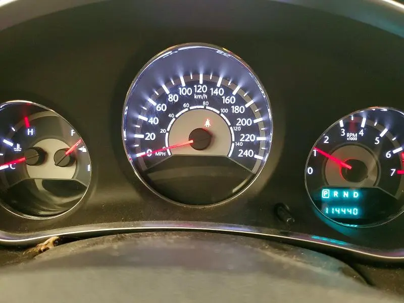 2011 CHRYSLER 200 LX  