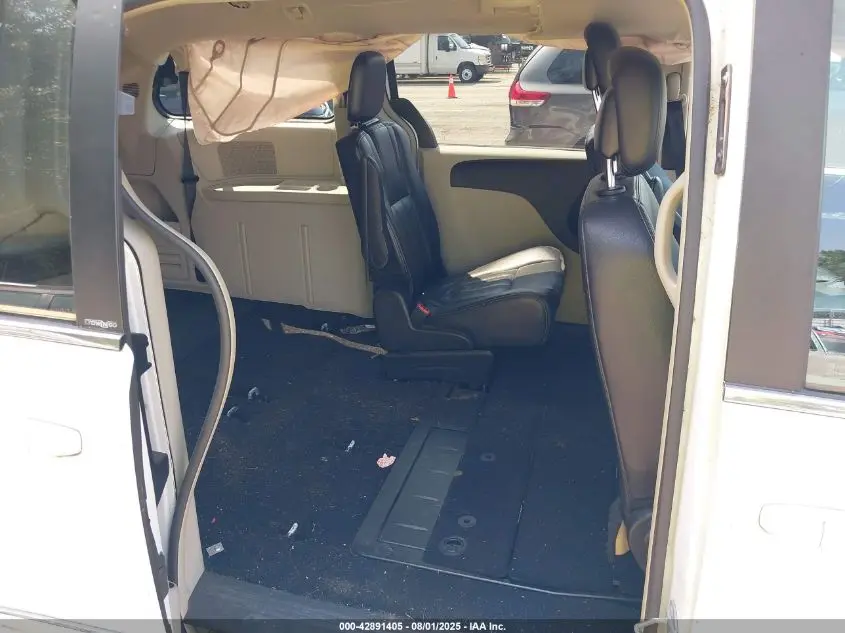 2014 CHRYSLER TOWN & COUNTRY TOURING