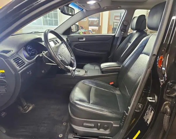 2013 HYUNDAI GENESIS 3.8L  