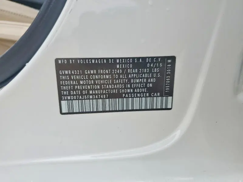 2015 VOLKSWAGEN JETTA SE  