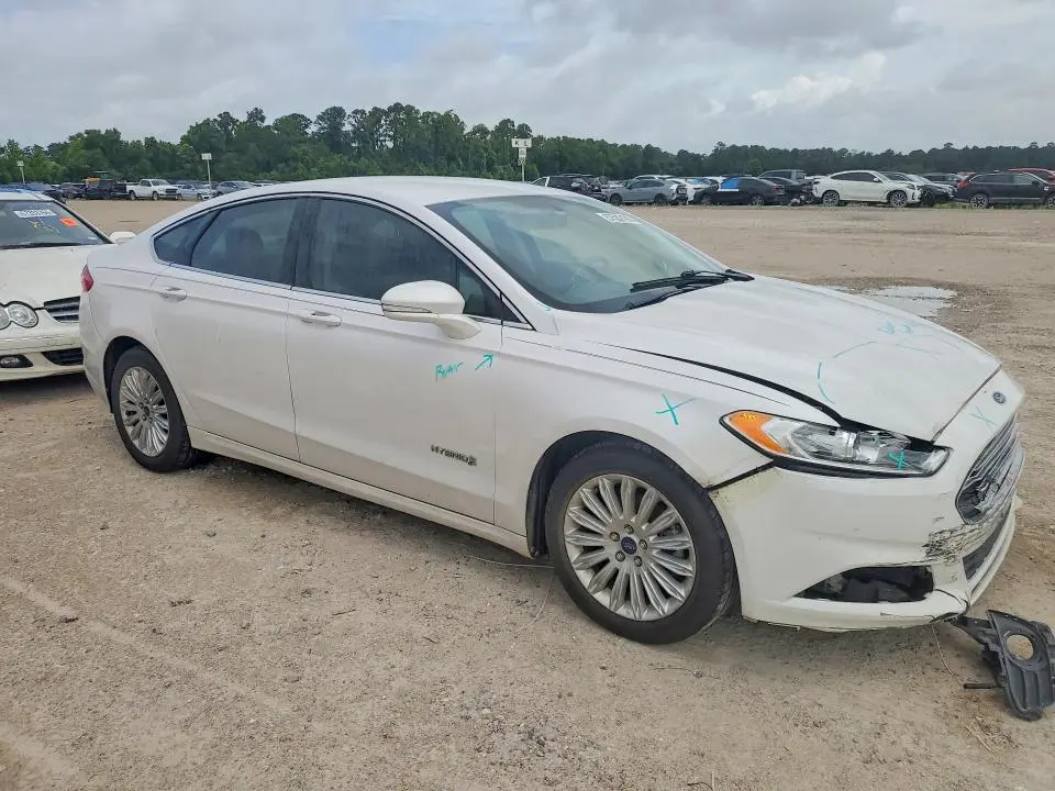 2013 FORD FUSION SE HYBRID  