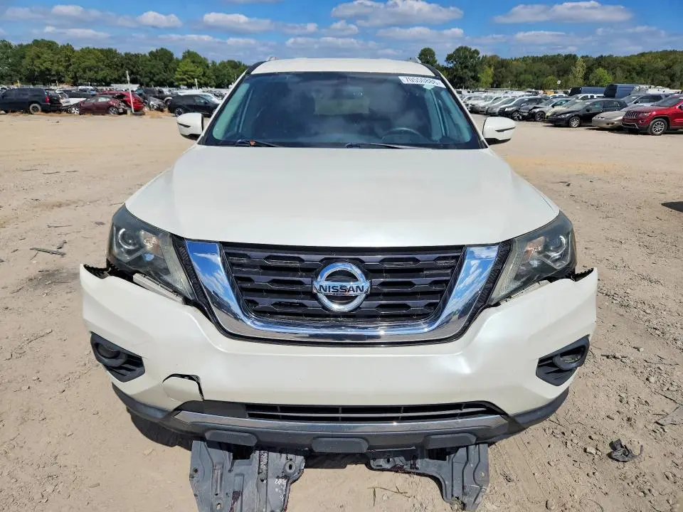 2017 NISSAN PATHFINDER SV  