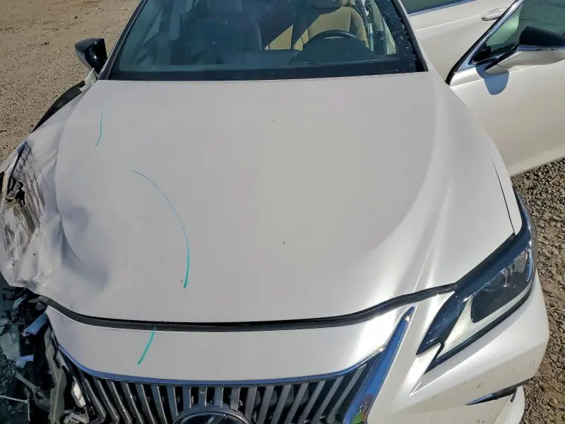 2020 LEXUS ES   