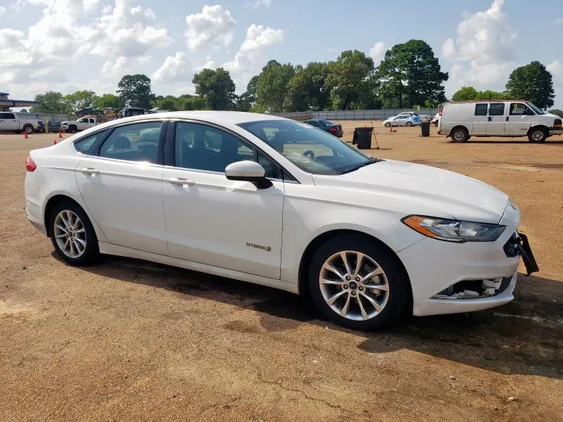 2017 FORD FUSION SE HYBRID  