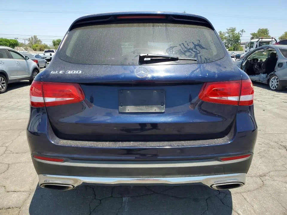 2016 MERCEDES-BENZ GLC 300  