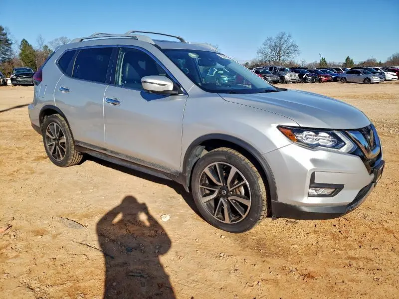 2019 NISSAN ROGUE S  
