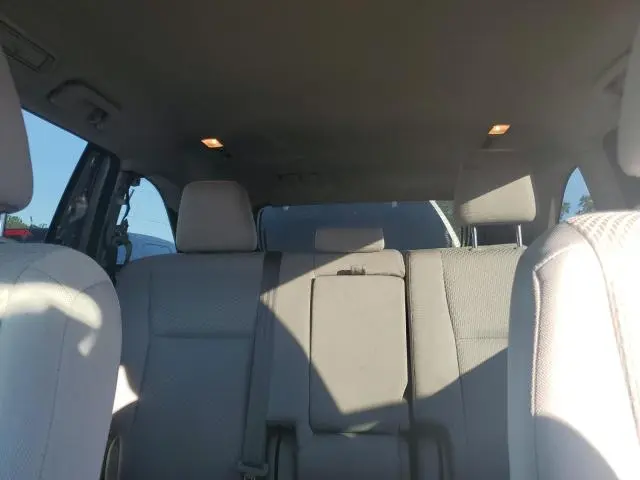 2018 TOYOTA HIGHLANDER LE  