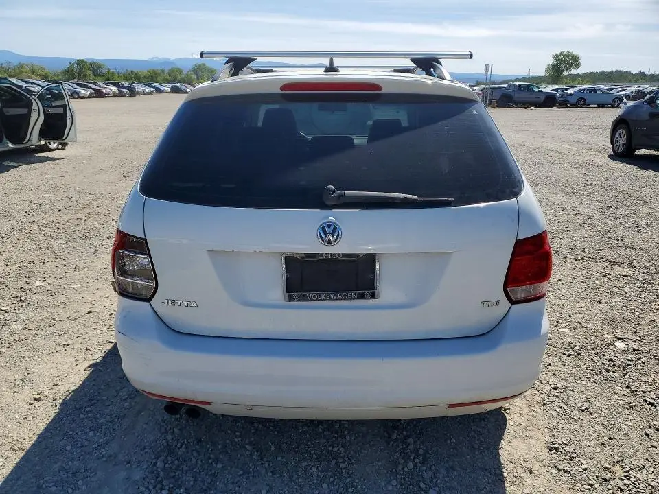 2011 VOLKSWAGEN JETTA TDI  