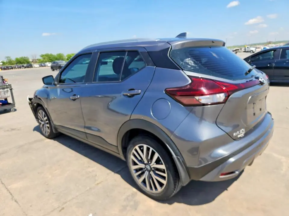 2022 NISSAN KICKS SV  