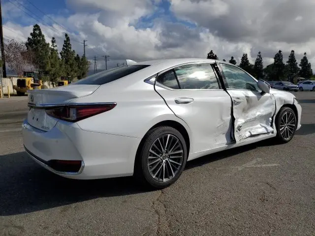 2025 LEXUS ES 300H BASE  