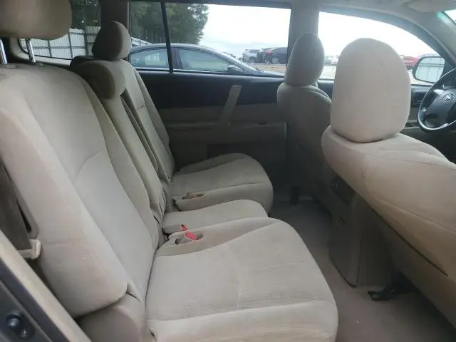 2010 TOYOTA HIGHLANDER