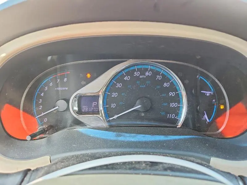 2011 TOYOTA SIENNA XLE 8-PASSENGER  