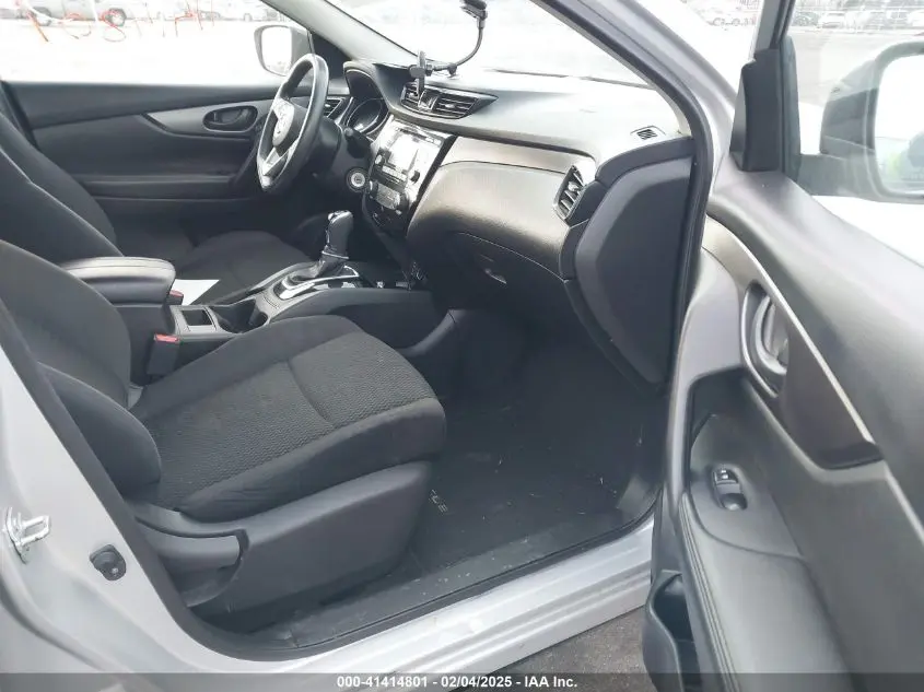 2017 NISSAN ROGUE SPORT S