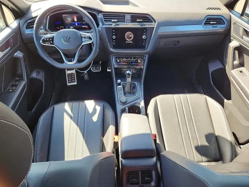 2022 VOLKSWAGEN TIGUAN SE R-LINE BLACK  