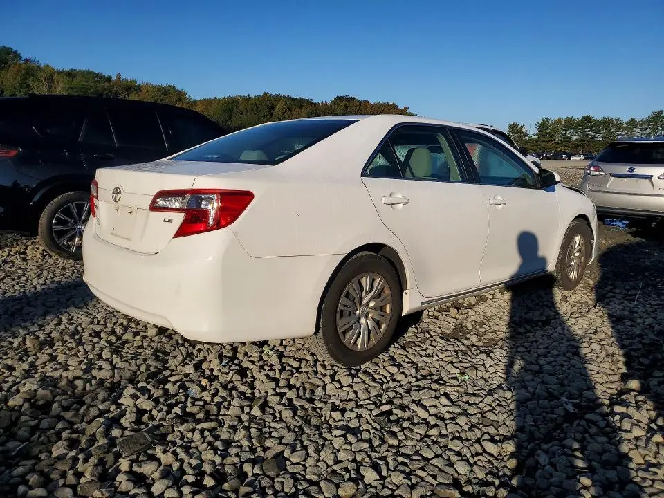2013 TOYOTA CAMRY LE  