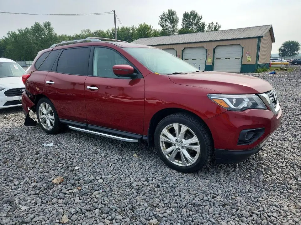 2018 NISSAN PATHFINDER SL  