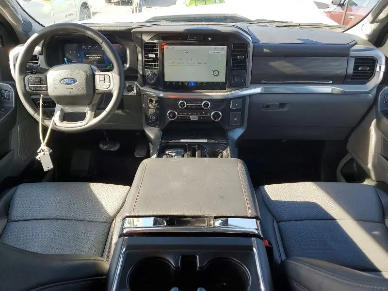 2025 FORD F150 LARIAT  