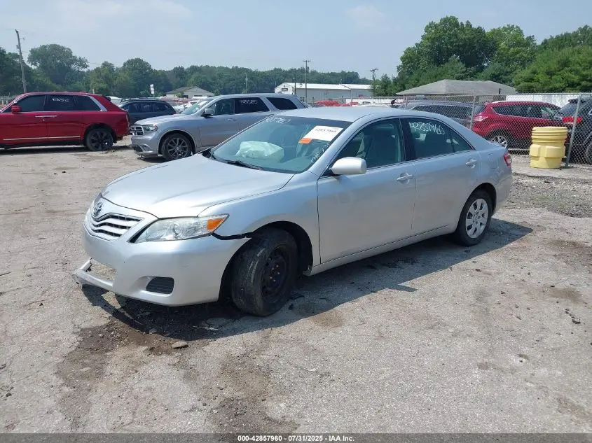 2011 TOYOTA CAMRY LE