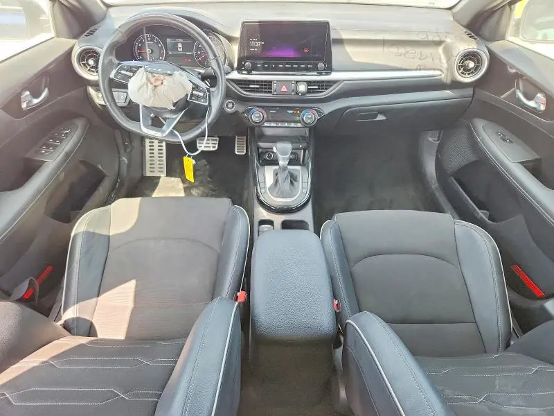 2024 KIA FORTE GT LINE  