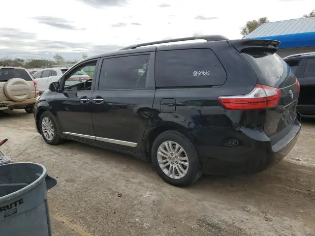 2015 TOYOTA SIENNA XLE  