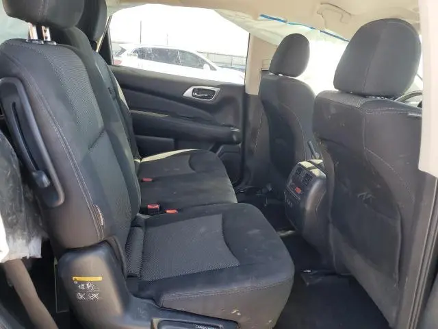 2019 NISSAN PATHFINDER S  