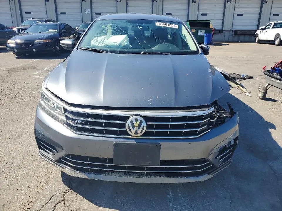 2017 VOLKSWAGEN PASSAT R-LINE  