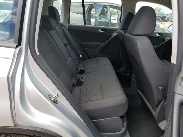 2017 VOLKSWAGEN TIGUAN S  