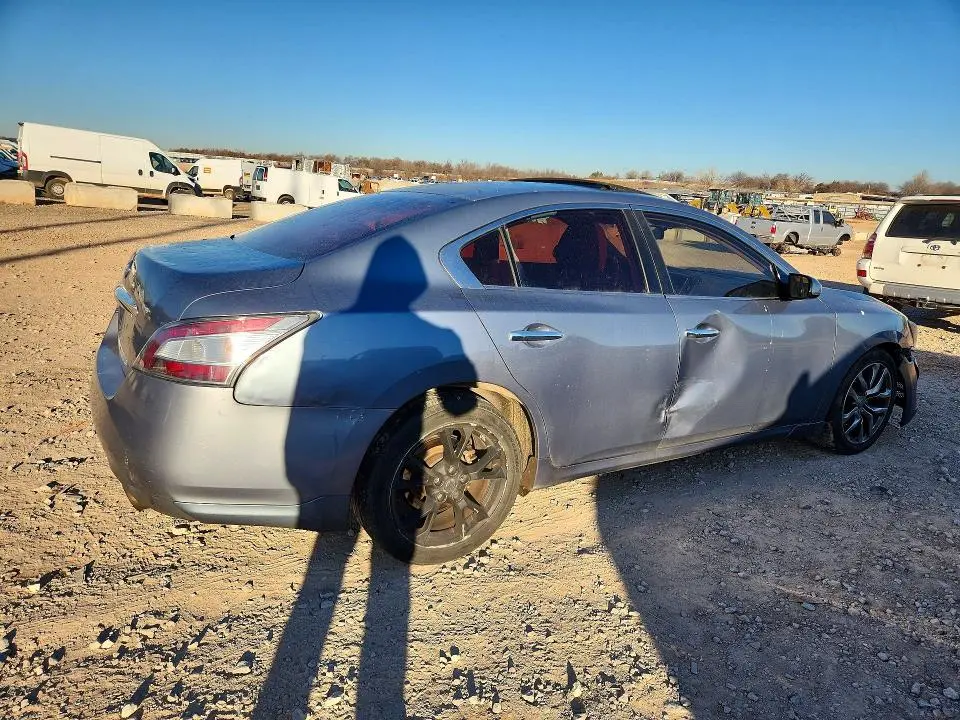 2012 NISSAN MAXIMA S  