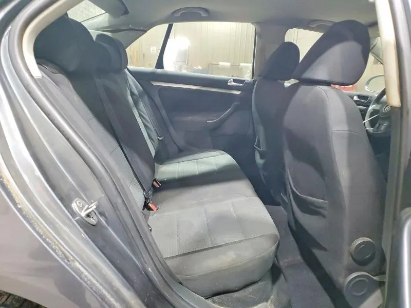 2010 VOLKSWAGEN JETTA S  