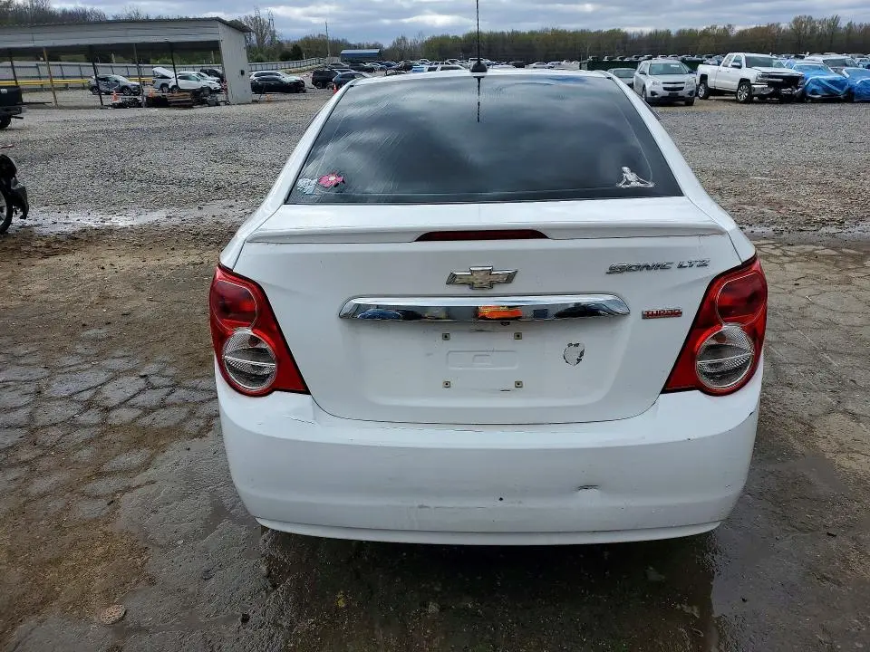 2015 CHEVROLET SONIC LTZ  