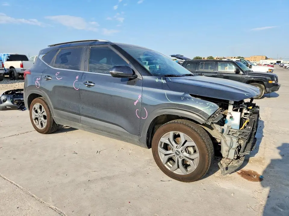 2024 KIA SELTOS S  