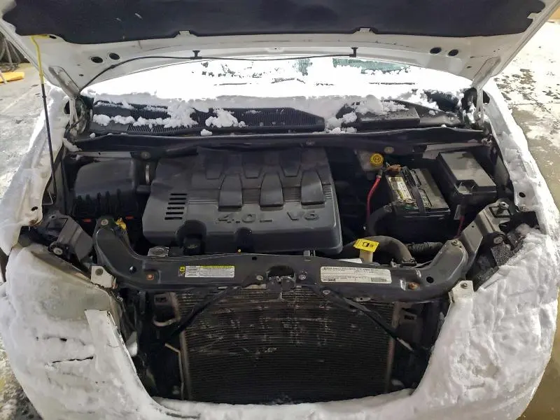 2010 CHRYSLER TOWN & COUNTRY TOURING PLUS  