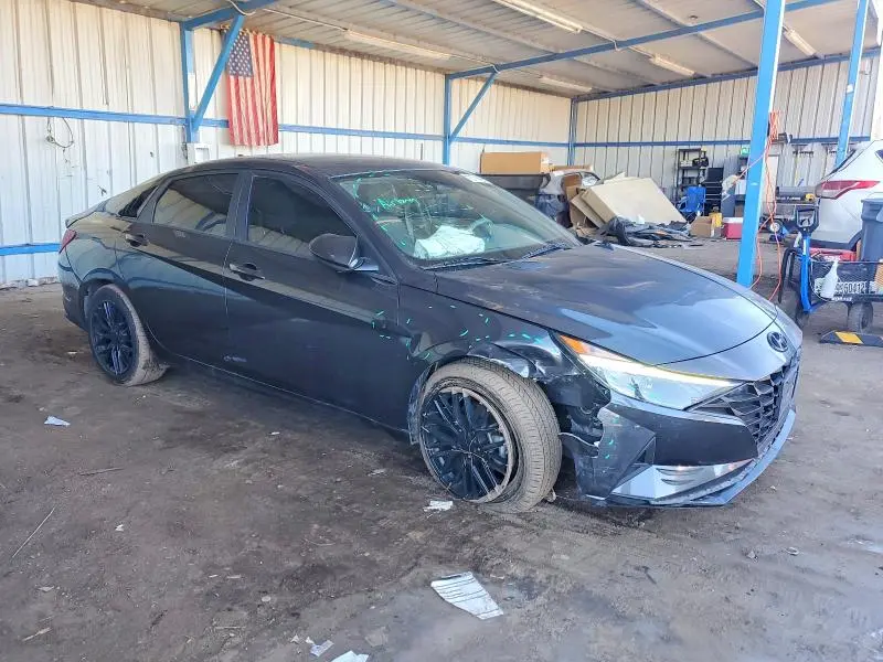 2021 HYUNDAI ELANTRA SE  