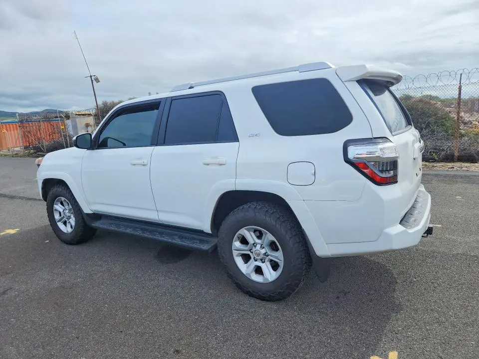 2018 TOYOTA 4RUNNER SR5  