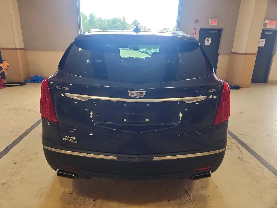 2019 CADILLAC XT5 LUXURY  