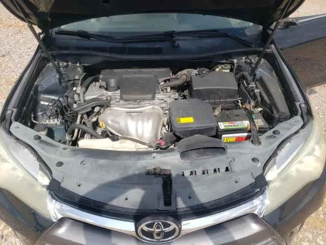 2015 TOYOTA CAMRY LE  