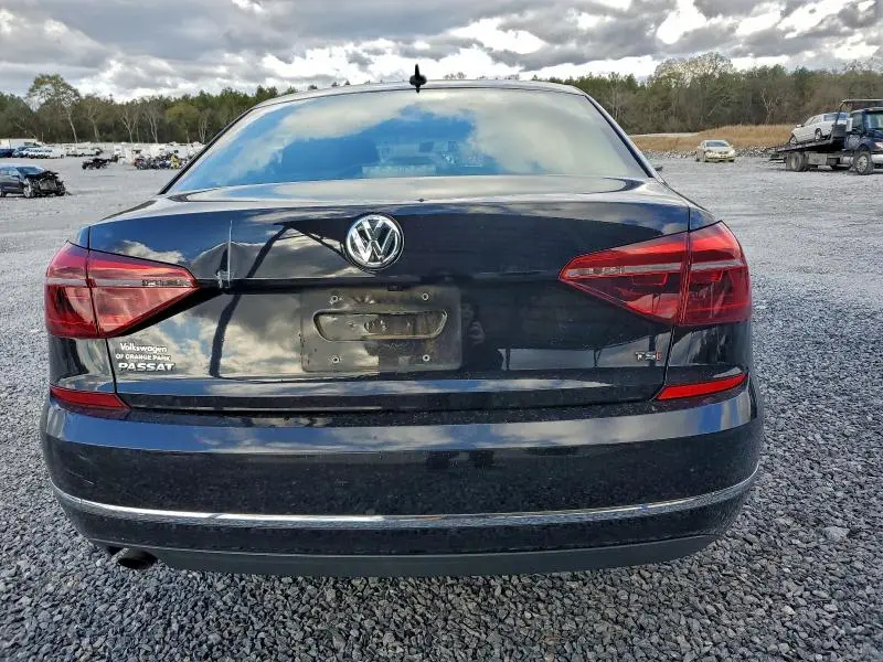2019 VOLKSWAGEN PASSAT WOLFSBURG  