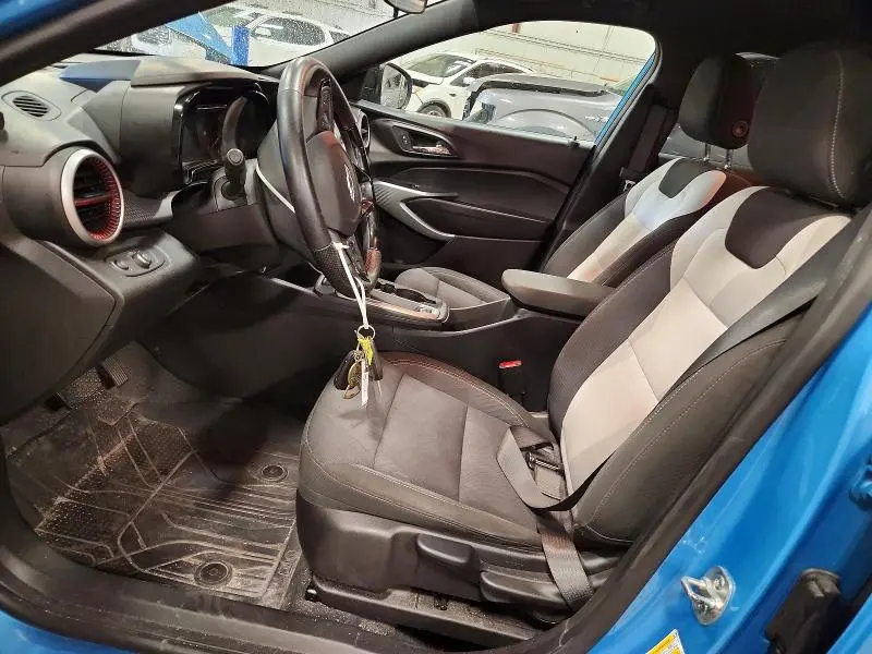 2025 CHEVROLET TRAX 1RS  