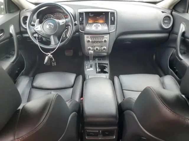 2010 NISSAN MAXIMA S  