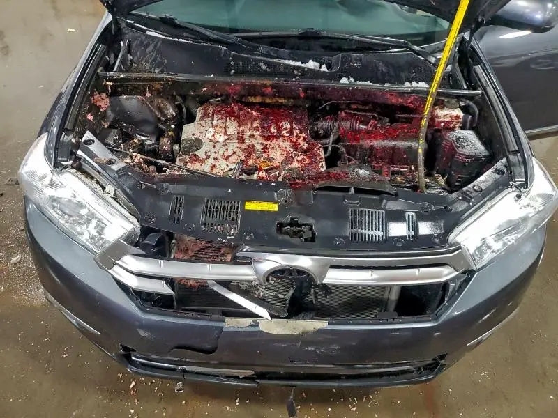 2013 TOYOTA HIGHLANDER BASE  