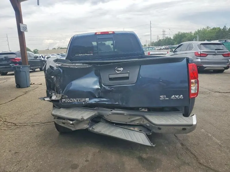 2016 NISSAN FRONTIER SL  