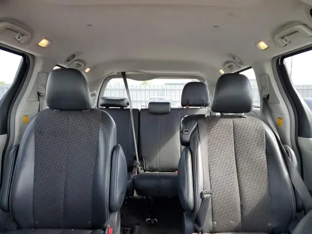 2013 TOYOTA SIENNA SPORT  