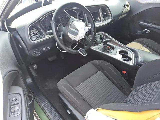 2022 DODGE CHALLENGER SXT  