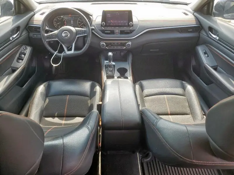 2022 NISSAN ALTIMA SR  