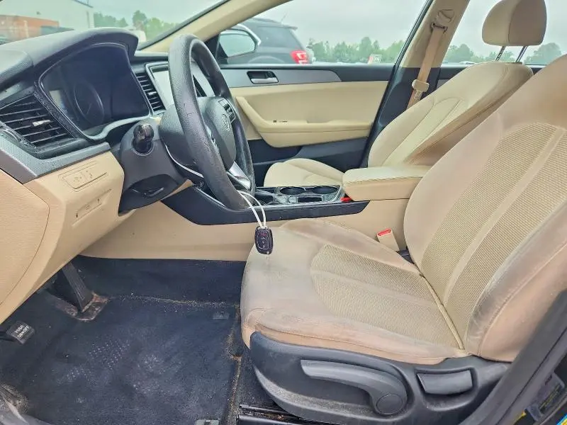 2018 HYUNDAI SONATA SE  